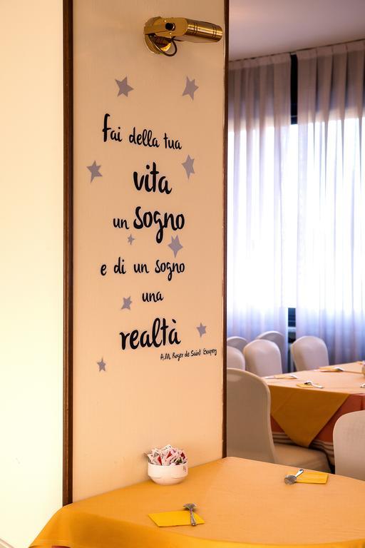 Hotel Salera Asti Kültér fotó