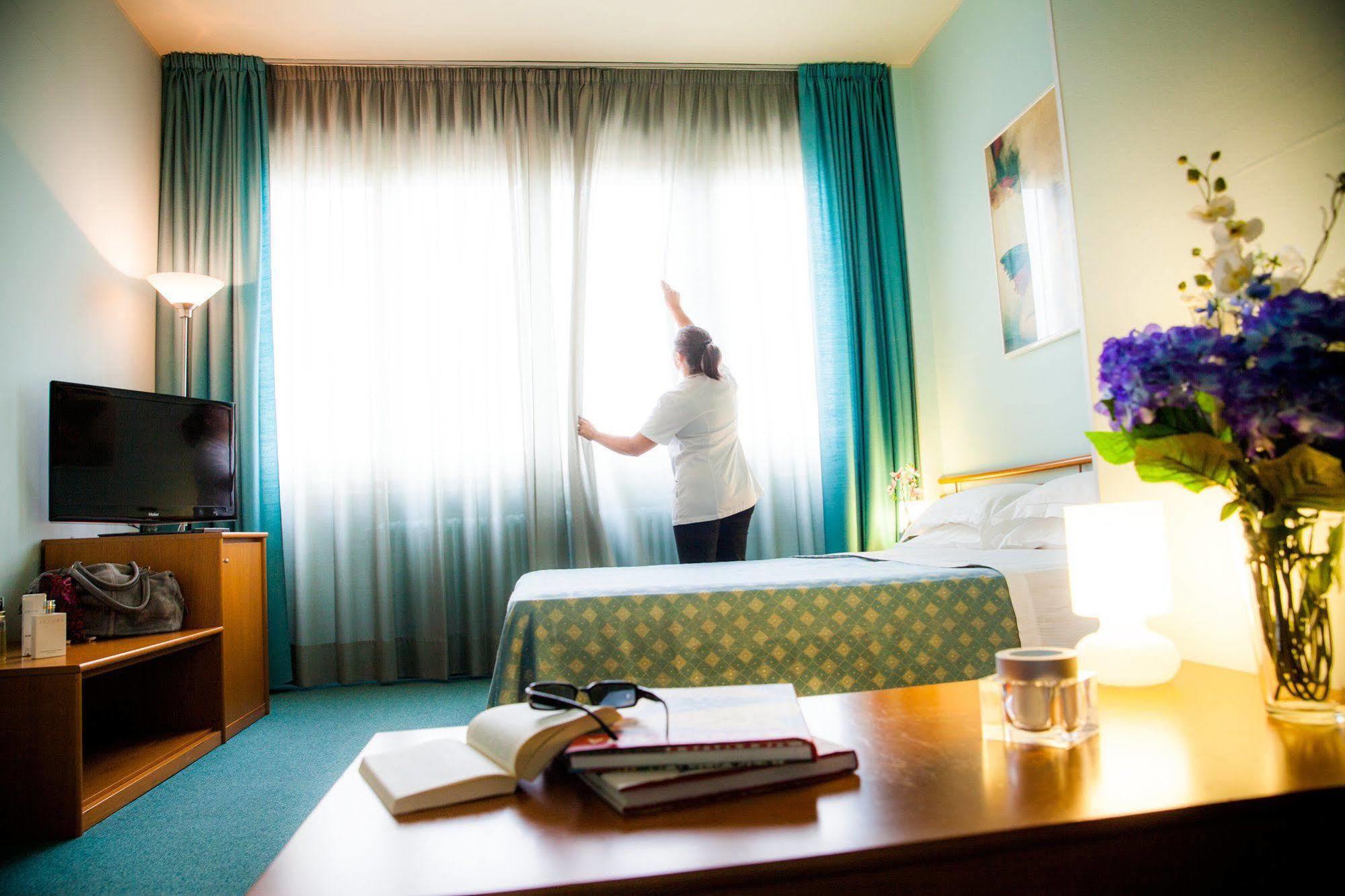 Hotel Salera Asti Kültér fotó