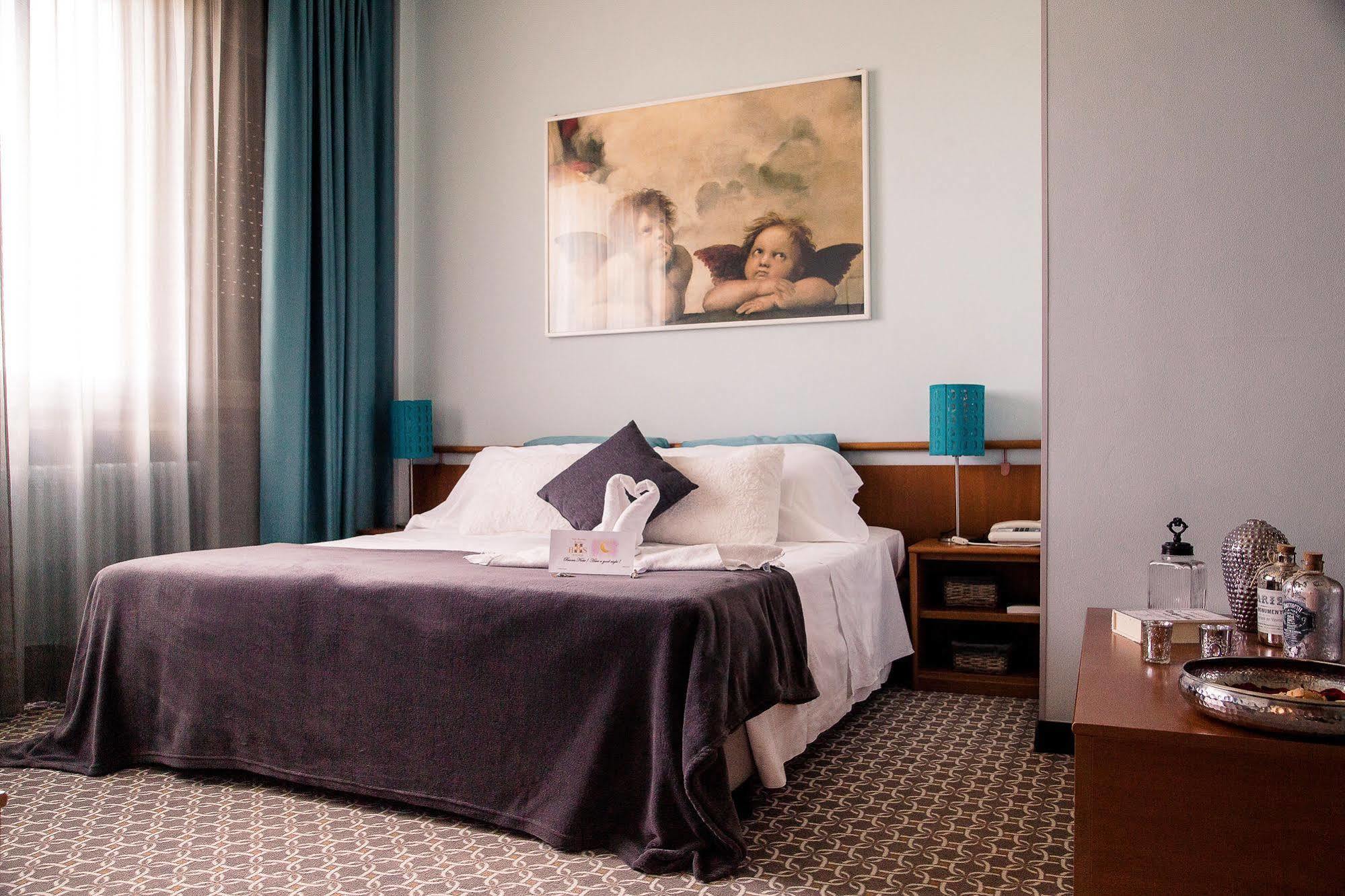 Hotel Salera Asti Kültér fotó